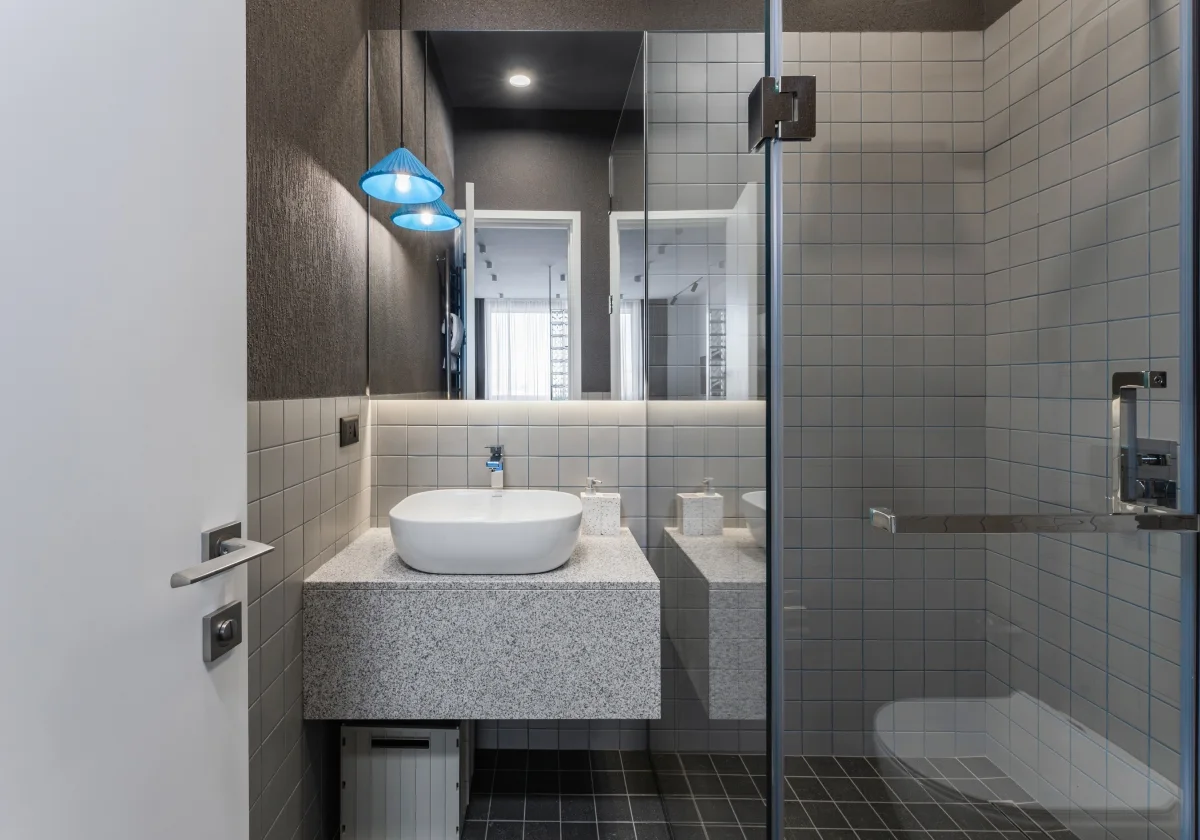 RDCY STUDIO WITH BALCONY-2